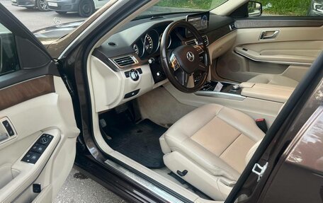 Mercedes-Benz E-Класс, 2013 год, 2 100 000 рублей, 8 фотография