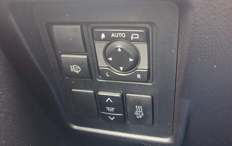 Toyota Land Cruiser Prado 150 рестайлинг 2, 2019 год, 4 150 000 рублей, 11 фотография