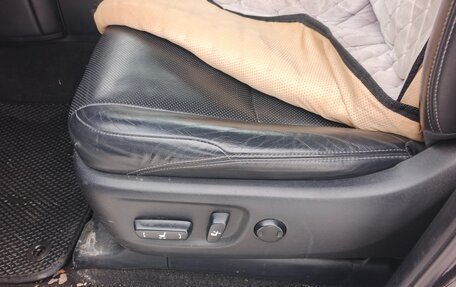 Toyota Land Cruiser Prado 150 рестайлинг 2, 2019 год, 4 150 000 рублей, 13 фотография