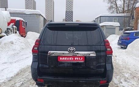 Toyota Land Cruiser Prado 150 рестайлинг 2, 2019 год, 4 150 000 рублей, 5 фотография