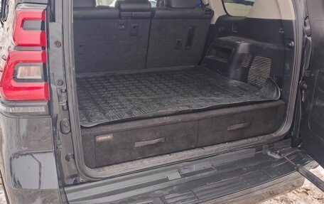 Toyota Land Cruiser Prado 150 рестайлинг 2, 2019 год, 4 150 000 рублей, 16 фотография