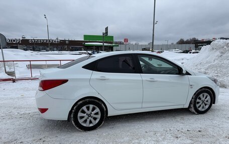 Hyundai Solaris II рестайлинг, 2016 год, 949 000 рублей, 3 фотография