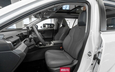 Toyota RAV4, 2025 год, 4 940 000 рублей, 9 фотография