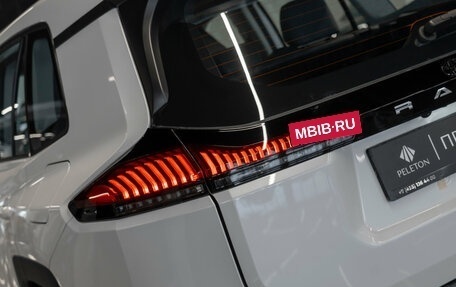 Toyota RAV4, 2025 год, 4 940 000 рублей, 31 фотография