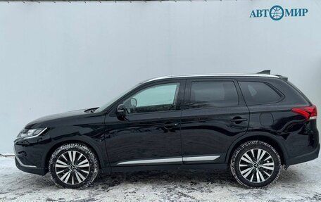 Mitsubishi Outlander III рестайлинг 3, 2019 год, 2 445 000 рублей, 5 фотография