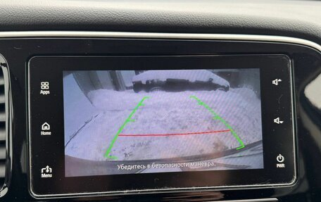 Mitsubishi Outlander III рестайлинг 3, 2019 год, 2 445 000 рублей, 12 фотография