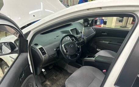 Toyota Prius, 2008 год, 985 000 рублей, 12 фотография