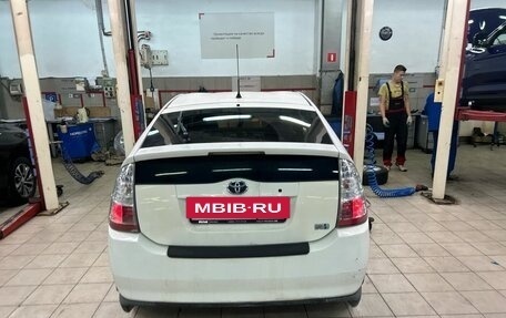 Toyota Prius, 2008 год, 985 000 рублей, 2 фотография