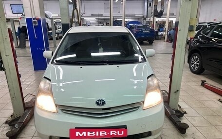 Toyota Prius, 2008 год, 985 000 рублей, 8 фотография