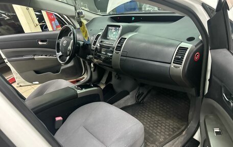 Toyota Prius, 2008 год, 985 000 рублей, 13 фотография