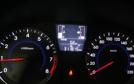 Hyundai Solaris II рестайлинг, 2016 год, 595 000 рублей, 16 фотография