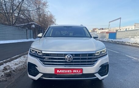 Volkswagen Touareg III, 2018 год, 4 550 000 рублей, 1 фотография