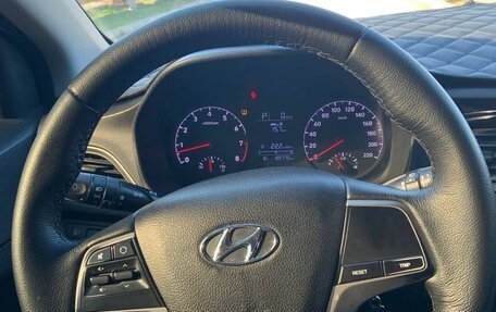 Hyundai Solaris II рестайлинг, 2017 год, 1 100 000 рублей, 9 фотография