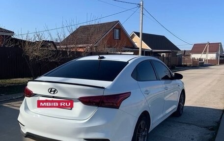 Hyundai Solaris II рестайлинг, 2017 год, 1 100 000 рублей, 7 фотография