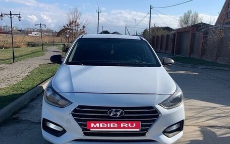 Hyundai Solaris II рестайлинг, 2017 год, 1 100 000 рублей, 5 фотография