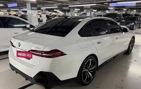 BMW 5 серия, 2025 год, 6 897 000 рублей, 2 фотография