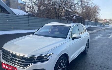 Volkswagen Touareg III, 2018 год, 4 550 000 рублей, 2 фотография