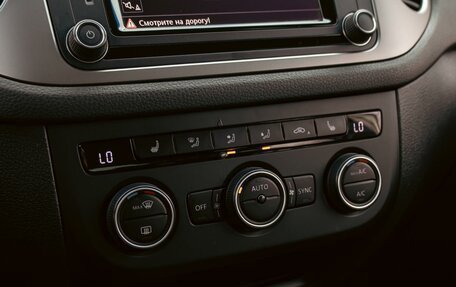 Volkswagen Tiguan I, 2016 год, 1 495 000 рублей, 15 фотография