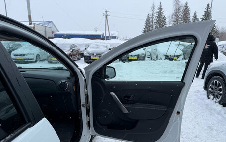 Renault Sandero II рестайлинг, 2017 год, 590 000 рублей, 22 фотография