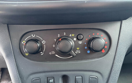 Renault Sandero II рестайлинг, 2017 год, 590 000 рублей, 15 фотография