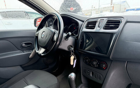 Renault Sandero II рестайлинг, 2017 год, 590 000 рублей, 24 фотография