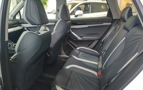 Geely Atlas, 2025 год, 3 760 990 рублей, 17 фотография