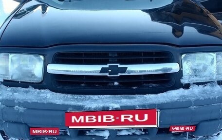 Chevrolet Tracker II, 2000 год, 450 000 рублей, 3 фотография