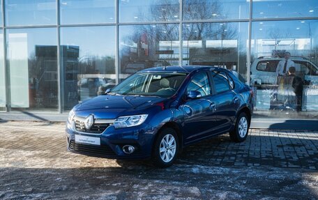 Renault Logan II, 2018 год, 1 000 000 рублей, 1 фотография