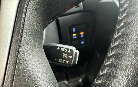 Toyota Land Cruiser Prado 150 рестайлинг 2, 2020 год, 5 999 000 рублей, 14 фотография