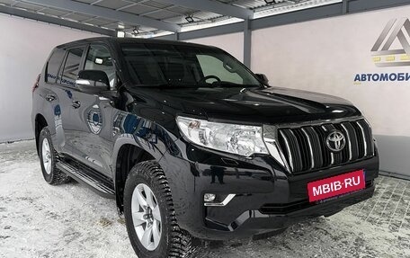 Toyota Land Cruiser Prado 150 рестайлинг 2, 2020 год, 5 999 000 рублей, 6 фотография