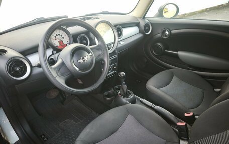 MINI Hatch, 2011 год, 1 100 000 рублей, 11 фотография