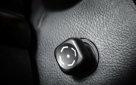 Toyota Land Cruiser 200, 2012 год, 3 750 000 рублей, 21 фотография