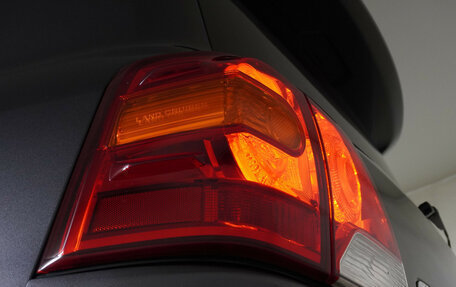 Toyota Land Cruiser 200, 2012 год, 3 750 000 рублей, 23 фотография