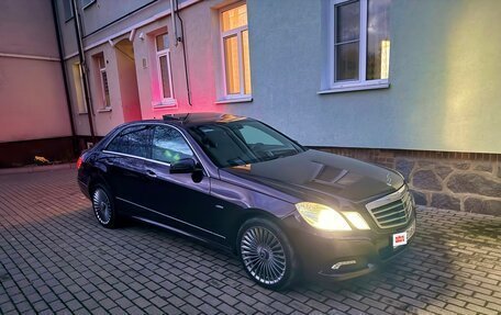 Mercedes-Benz E-Класс, 2009 год, 2 150 000 рублей, 2 фотография