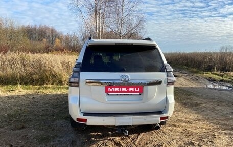 Toyota Land Cruiser Prado 150 рестайлинг 2, 2013 год, 2 850 000 рублей, 11 фотография