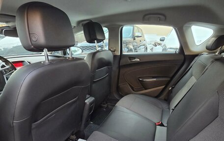 Opel Astra J, 2011 год, 699 000 рублей, 6 фотография