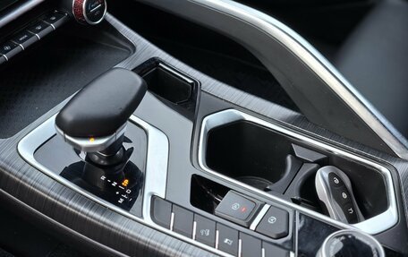 Geely Tugella FY11, 2023 год, 2 799 000 рублей, 12 фотография