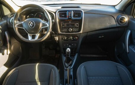 Renault Logan II, 2018 год, 1 000 000 рублей, 14 фотография