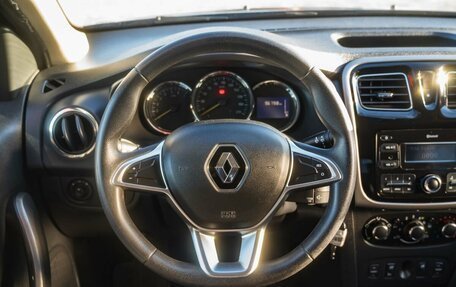 Renault Logan II, 2018 год, 1 000 000 рублей, 15 фотография