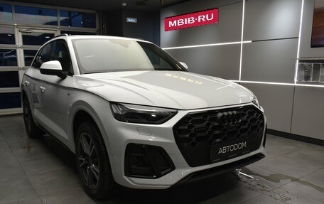 Audi Q5, 2025 год, 9 490 000 рублей, 2 фотография