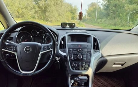 Opel Astra J, 2013 год, 655 000 рублей, 10 фотография