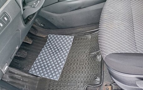 KIA Rio IV, 2018 год, 950 000 рублей, 1 фотография