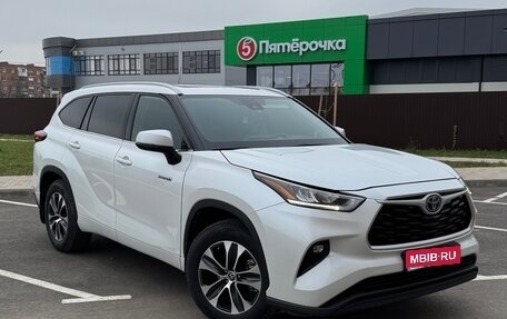 Toyota Highlander, 2022 год, 5 300 000 рублей, 1 фотография