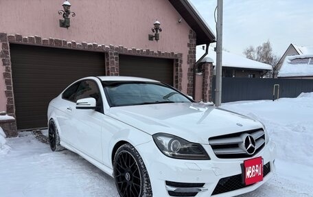 Mercedes-Benz C-Класс, 2012 год, 1 300 000 рублей, 1 фотография