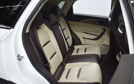 FAW Bestune T77, 2024 год, 1 870 000 рублей, 7 фотография