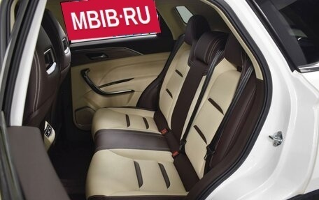 FAW Bestune T77, 2024 год, 1 870 000 рублей, 9 фотография