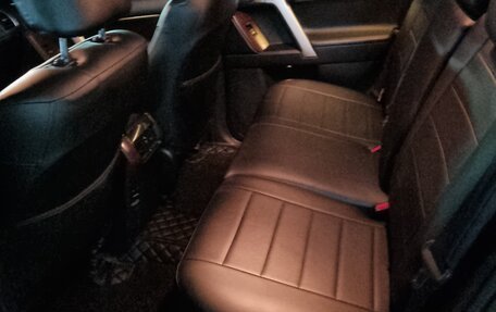 Toyota Land Cruiser Prado 150 рестайлинг 2, 2017 год, 4 250 000 рублей, 3 фотография