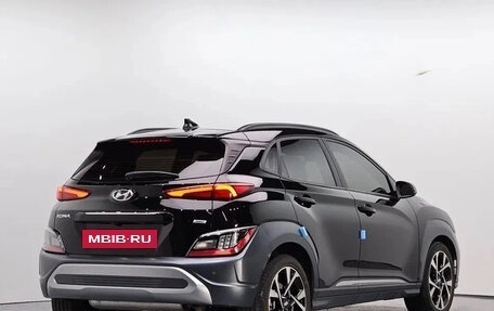 Hyundai Kona I, 2022 год, 1 680 000 рублей, 3 фотография
