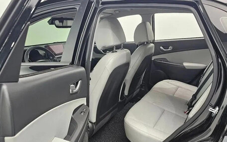 Hyundai Kona I, 2022 год, 1 680 000 рублей, 10 фотография