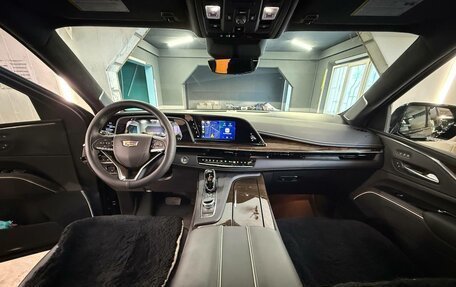 Cadillac Escalade V, 2024 год, 16 500 000 рублей, 19 фотография